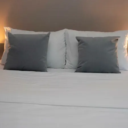 Venus Apartment *